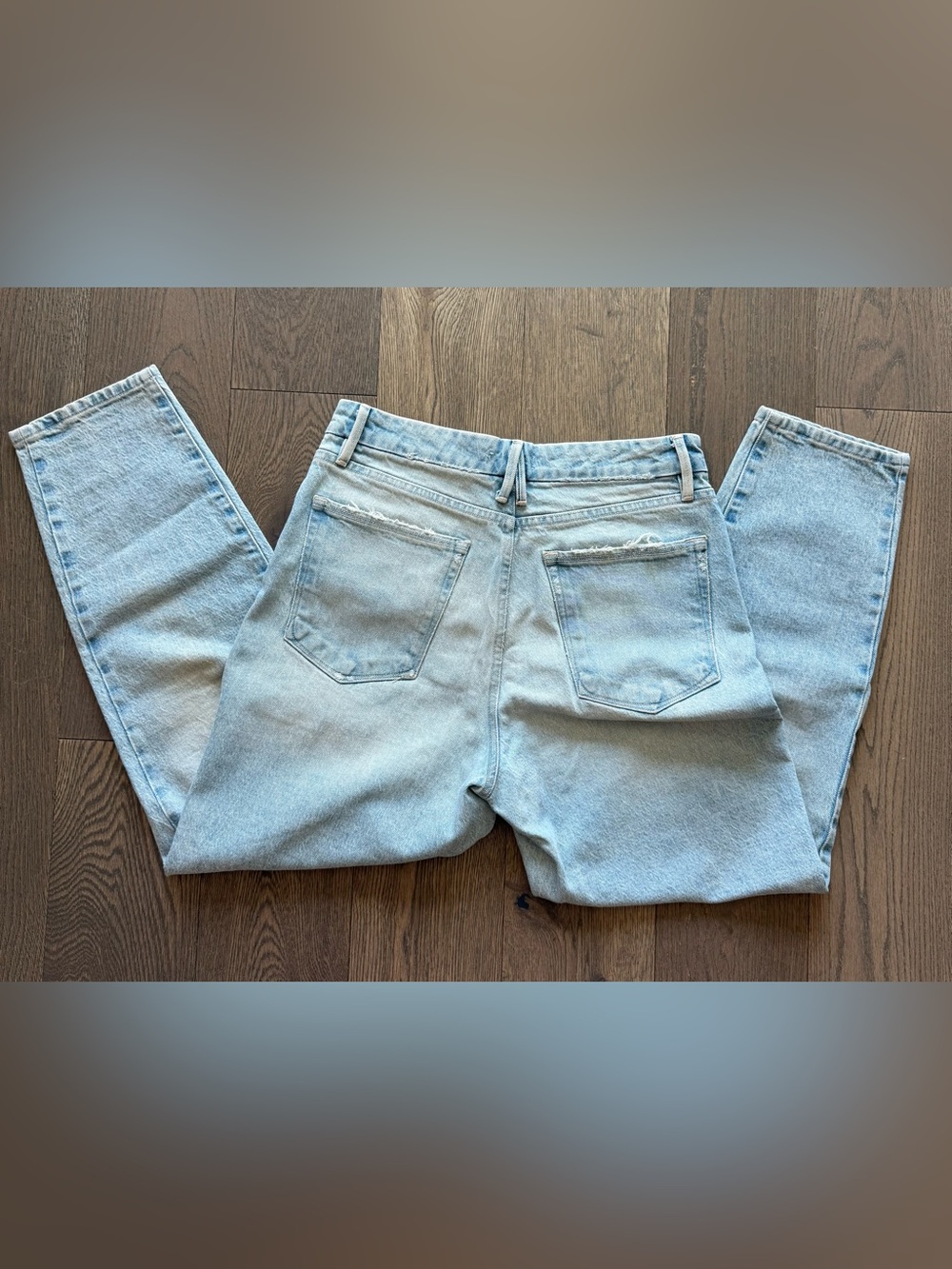 Good American Light Wash Straight-Leg Jeans